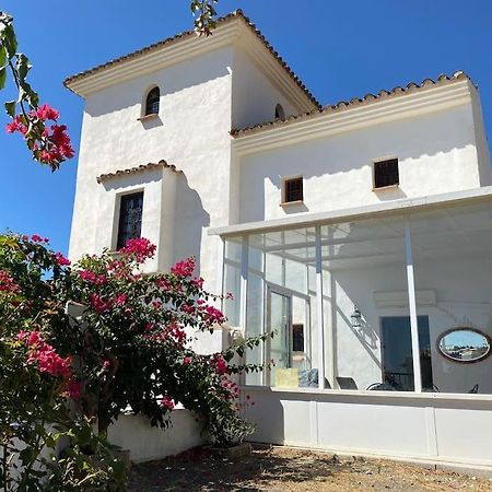 Castle Tower Ground Floor Apartment In Rural Holiday Park 'Cezanne' Tolox Exteriör bild
