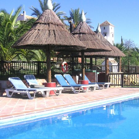 Castle Tower Ground Floor Apartment In Rural Holiday Park 'Cezanne' Tolox Exteriör bild