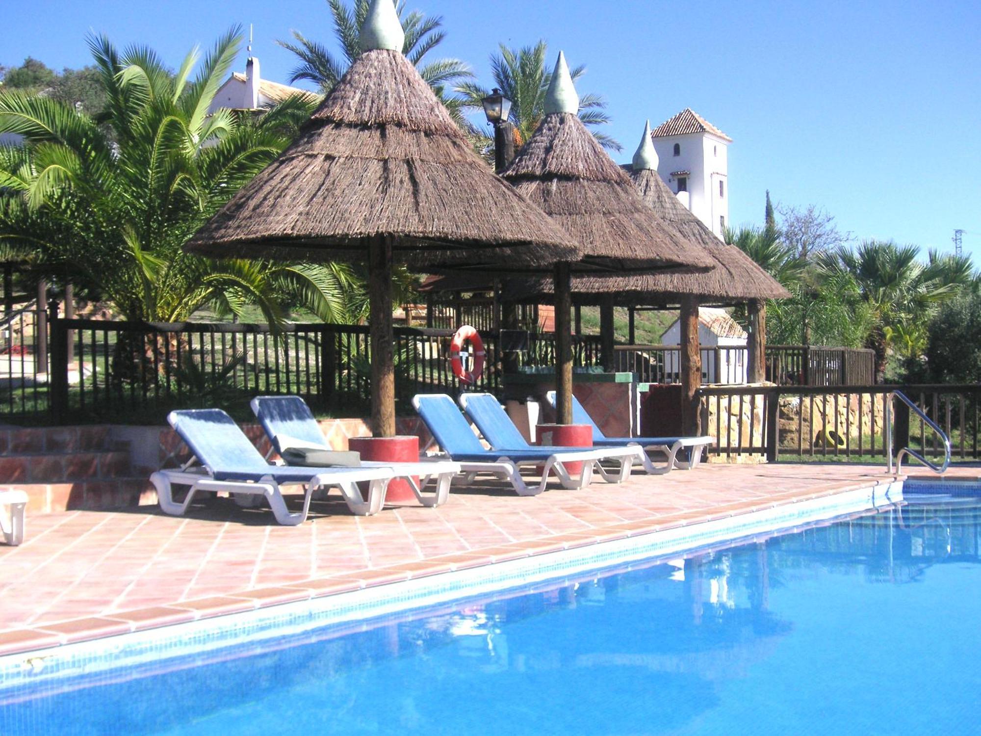 Castle Tower Ground Floor Apartment In Rural Holiday Park 'Cezanne' Tolox Exteriör bild