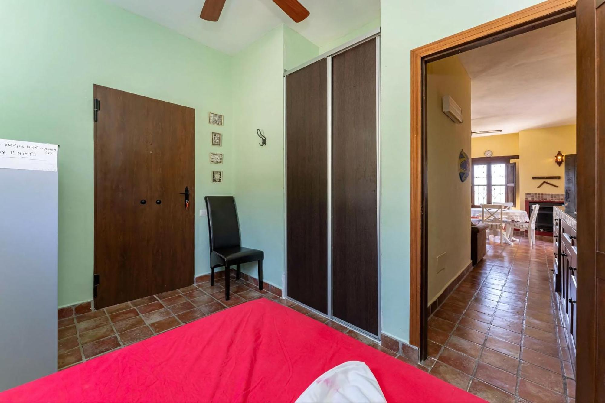 Castle Tower Ground Floor Apartment In Rural Holiday Park 'Cezanne' Tolox Exteriör bild